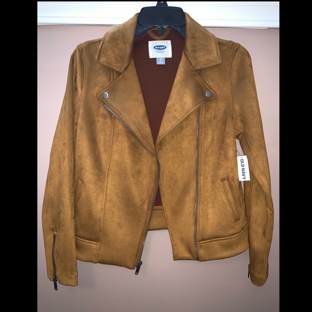 Cute zip up jacket. Size XS. Never been worn.